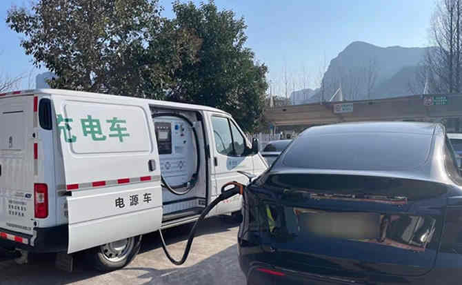 岑巩汽车搭电